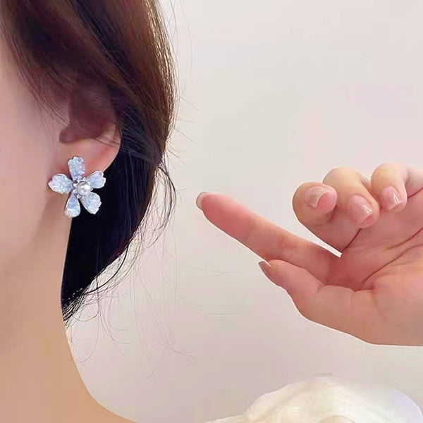 Silver Post Luxury Crystal Flowers Earrings