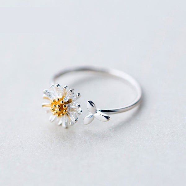 Sterling Silver Luxury Adjustable Daisy Ring