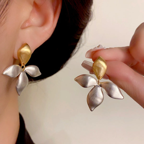 14K Gold-Plated Elegant Brushed Gold And Silver Contrast Leaf Earrings