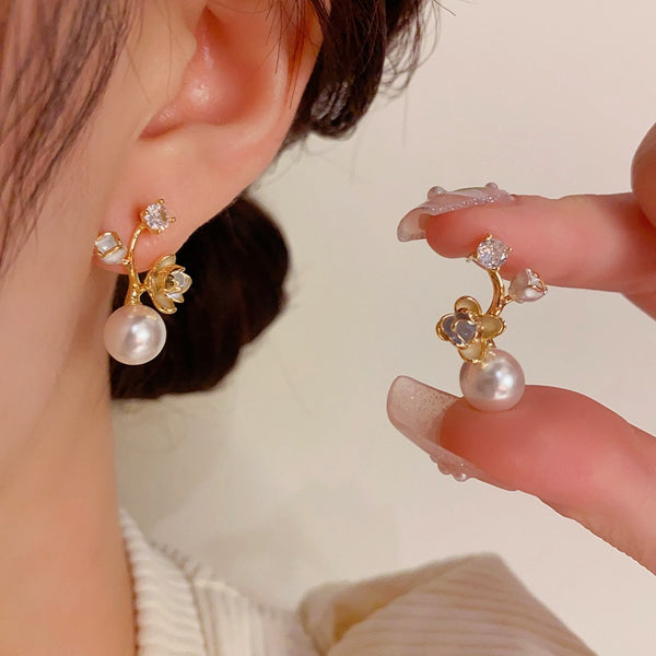 14K Gold-Plated Elegant Flower Pearl Earrings