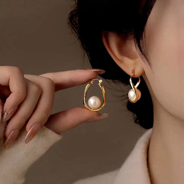14K Gold-Plated Elegant Twisted U-Shaped Pearl Earring