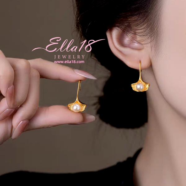 14K Gold-Plated Luxury Shell Pearl Ear Hook Earrings