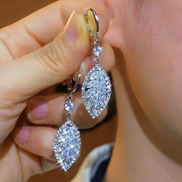 14K Gold-Plated Super-Shiny Zircon Inlaid With Diamond Leaf Earrings