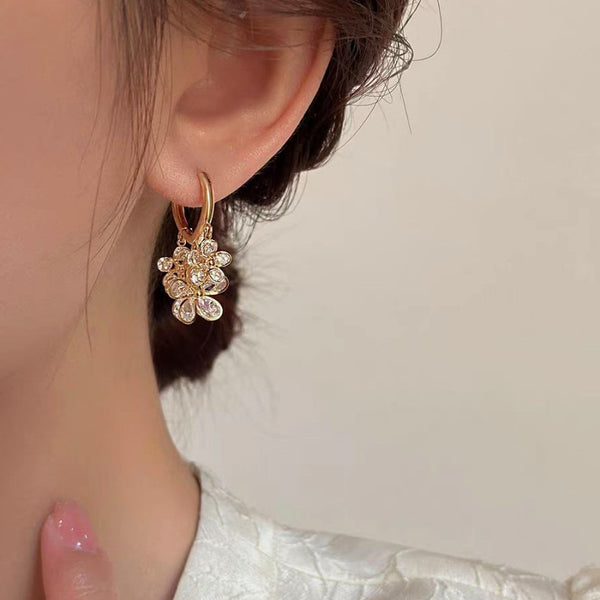 14K Gold-plated Crystal Flower Earrings