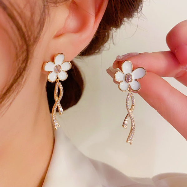 14K Gold-plated Zircon Flower Earrings