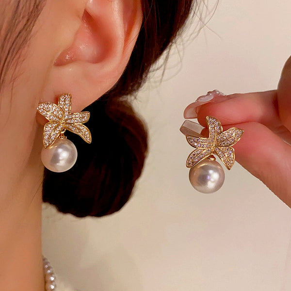 14K Gold-plated Zircon Leaf Pearl Earrings