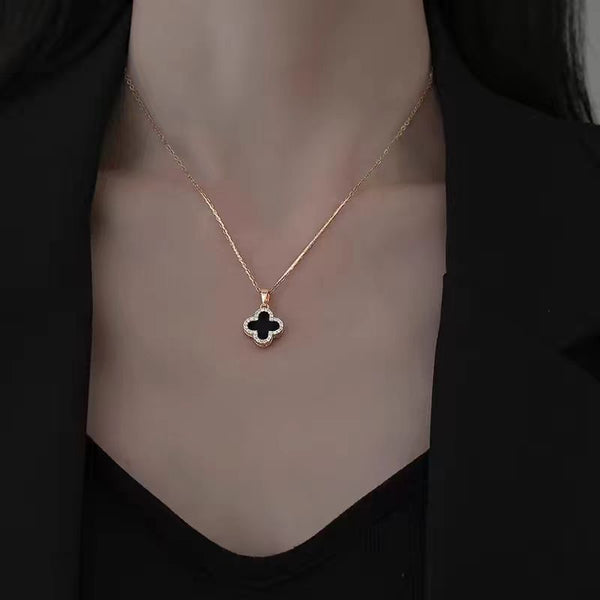 18K Gold Black And White Four-Leaf Clover Necklaces