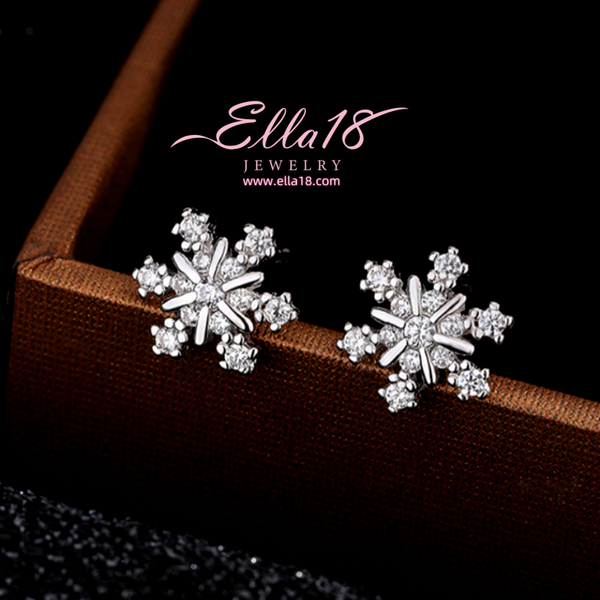 Sterling Silver Christmas Snowflake Studs