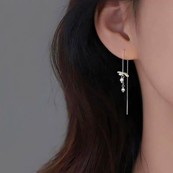 Sterling Silver Elegant Flower Threader Earrings