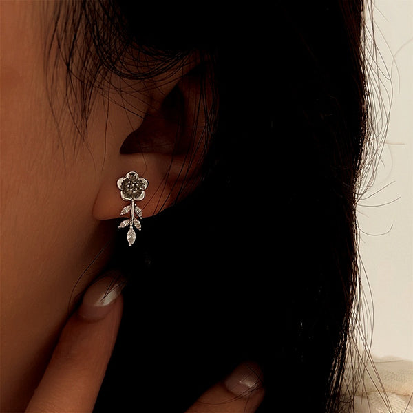 Sterling Silver Zircon Small Fragrance Style Flower Earrings