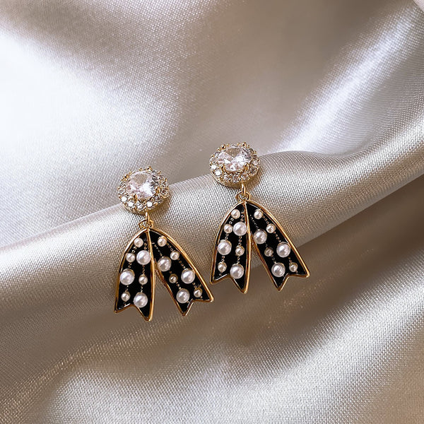 14K Gold-plated Bow Pearl Earrings